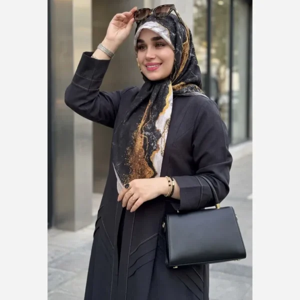 روسری نخی کاستوم سیتو طرح رزین 3 قواره 110 سفید سرخابی مشکی طلایی - تصویر 12